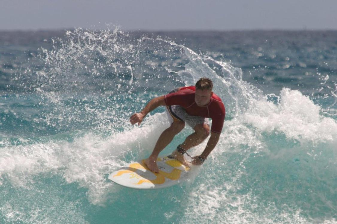Отель Surf Nest Hiriketiya Диквелла Экстерьер фото